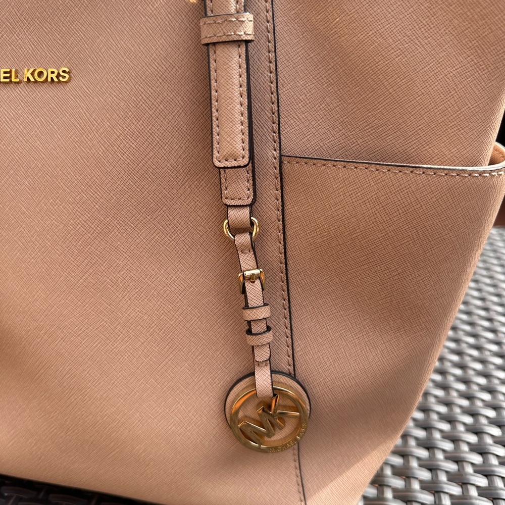 Michael Kors Beige Tote with Gold Accents - Picture 3 of 9